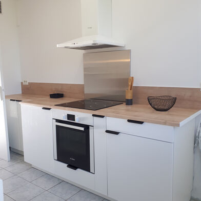 Appartement 3 pièces 1010 €
