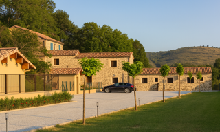 Maison 10 Pièces 600 m² à vendre à Ruoms (07120)
