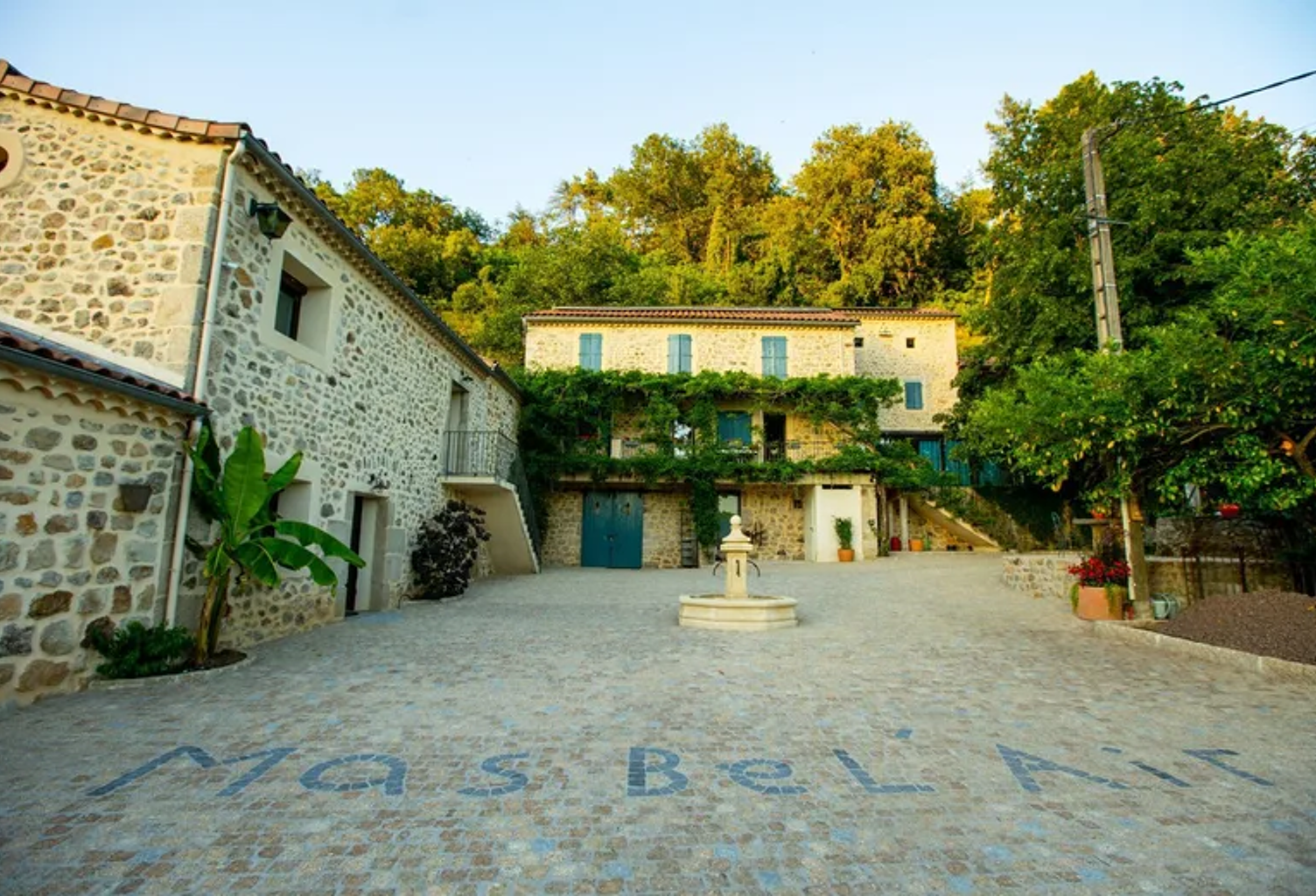 07  Rosières   Entre Aubenas et Alès - Superbe Domaine en pi — photo 1