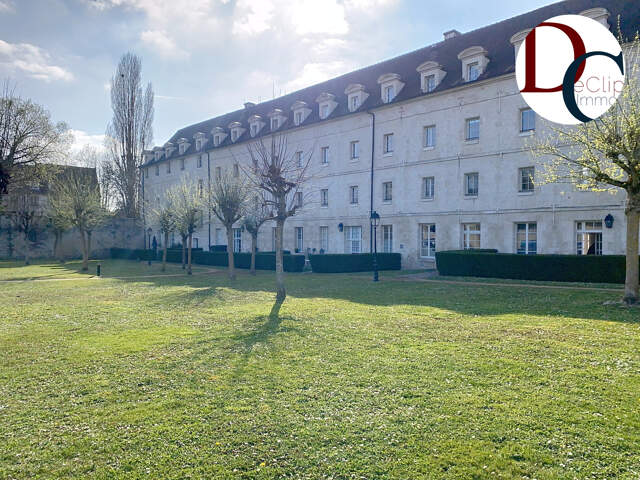 Appartement en duplex centre-ville de Senlis 3 chambres — photo du bien