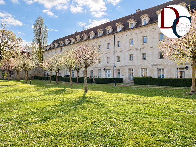 Appartement en duplex centre-ville de Senlis 3 chambres — photo 1