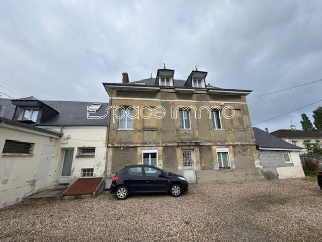IMMEUBLE DE RAPPORT EN MONOPROPRIETE - APPARTEMENTS - GARAGES - LOCAL COMMERCIAL - SAINT ETIENNE DU ROUVRAY — photo du bien