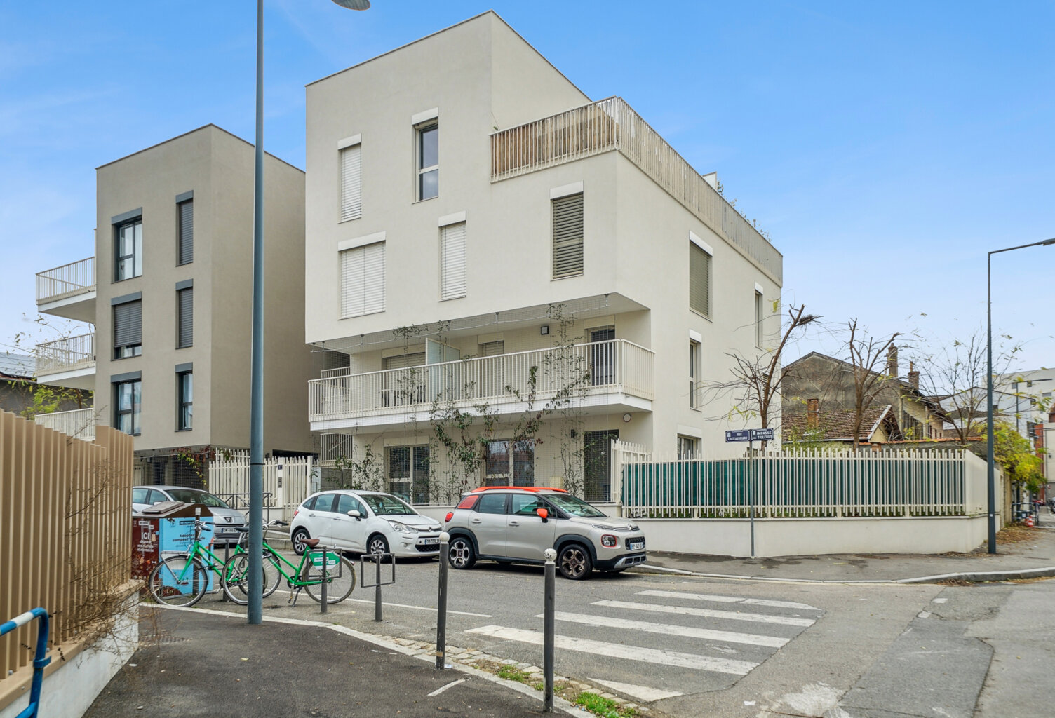 VILLEURBANNE - LA DOUA - INVESTISSEMENT LOCATIF STUDIO — photo 1