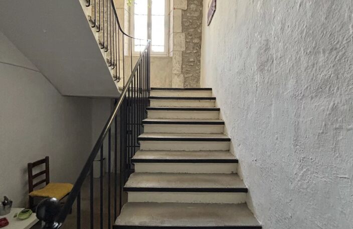 A vendre - Immeuble de rapport 265 m2 à Meyrannes — photo 2