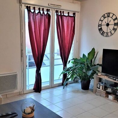 Appartement 2 pièces 552 €