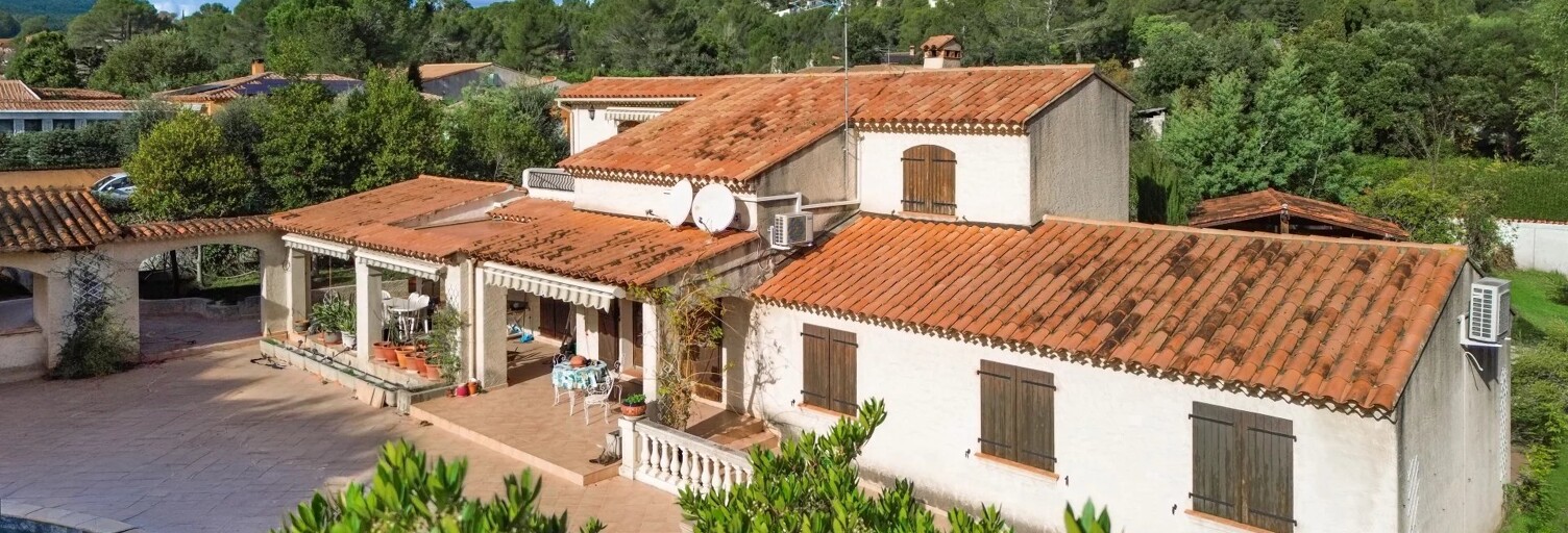 Maison 7 Pièces 175 m² à vendre à Roquebrune-sur-Argens (83520)
