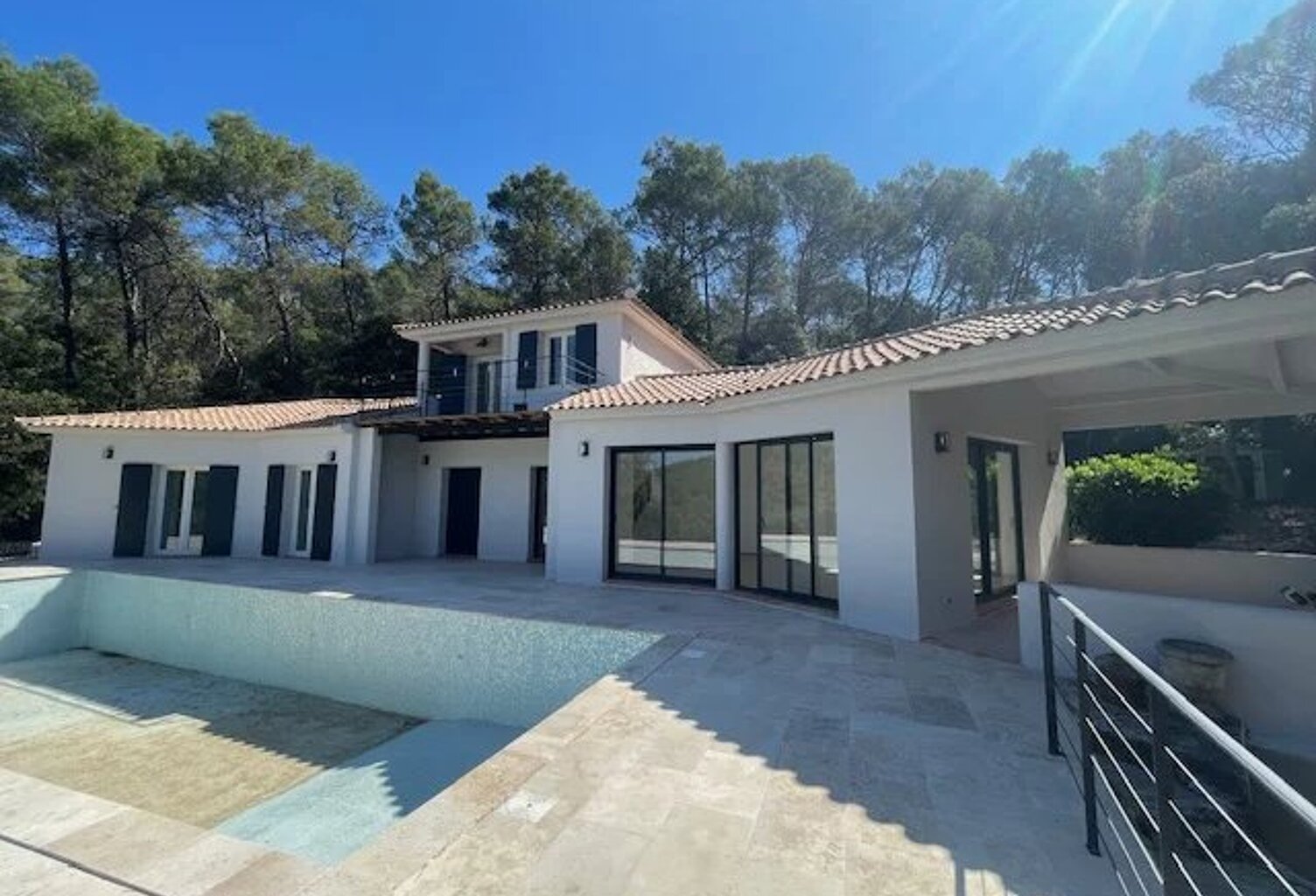 VILLA RESTAURÉE DE 153 M² – VUE DOMINANTE PLEIN SUD – CALME ABSOLU — photo 1