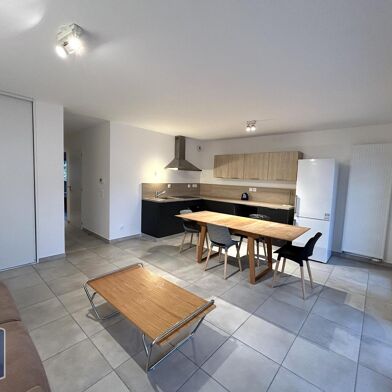 Appartement 3 pièces 1157 €