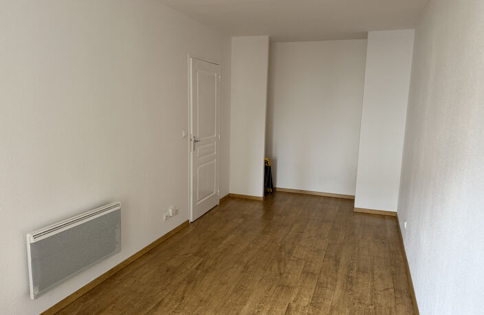 F2 JEAN JAURES — photo 3