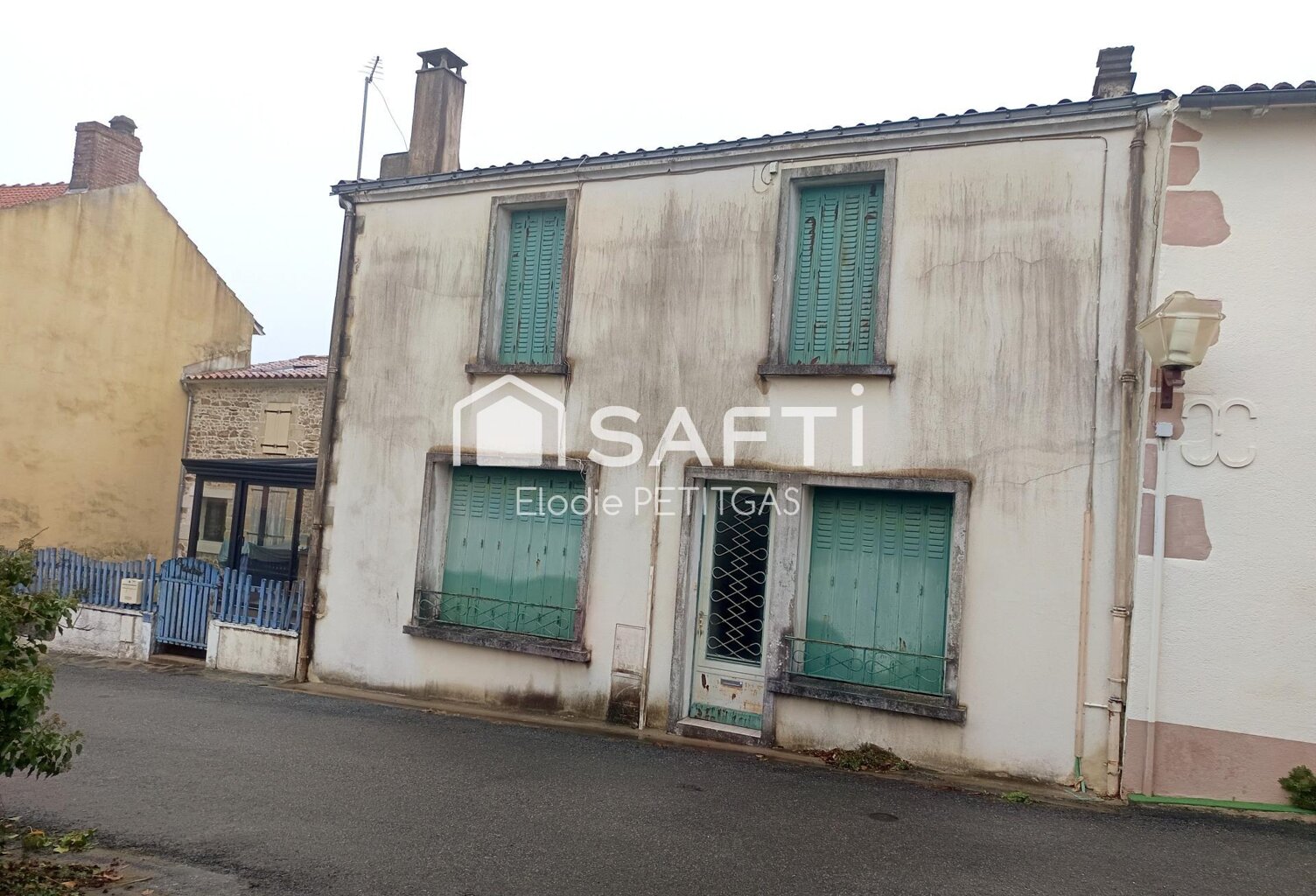 Charmante maison sur Mervent à rénover — photo 1