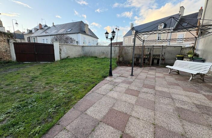 Maison de village au centre de Lignieres — photo 4