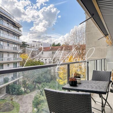 Appartement 2 pièces 2100 €
