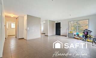Maison 4 Pièces 96 m² à louer à Saint-Caprais-de-Bordeaux (33880)