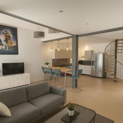 Maison 6 pièces 734400 €