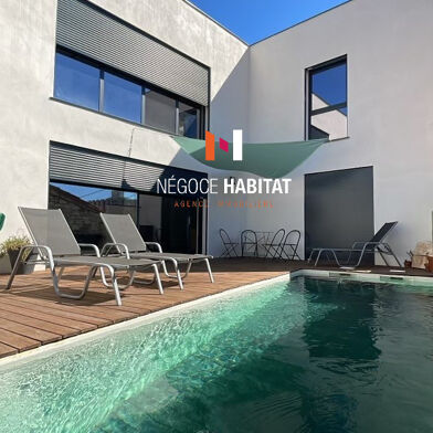 Maison 7 pièces 890000 €