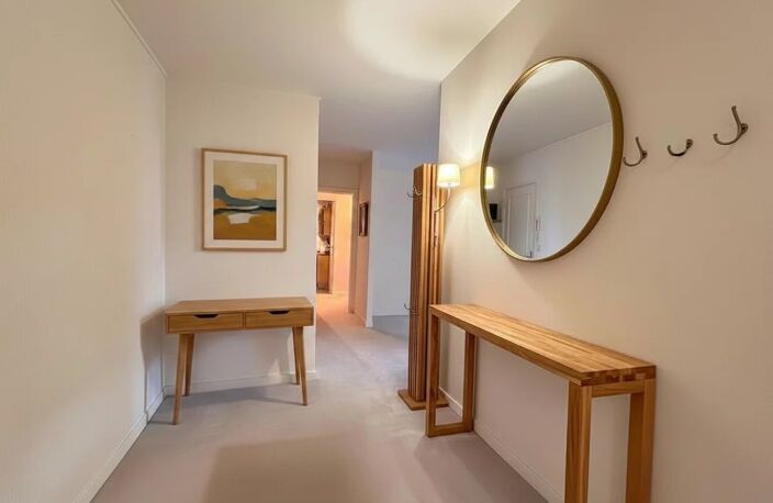 Proche parc Micaud, Etage élevé, Lumineux appt de 79 m² — photo 2