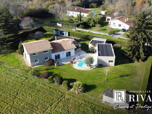 MAISON CONTEMPORAINE - 5 CH - 165 M2 + POOLHOUSE 88 M2 - SUR — photo du bien