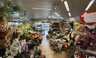 Commerce  80 m² à vendre à Mirambeau (17150)