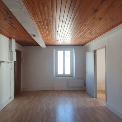 Appartement 3 pièces 560 €