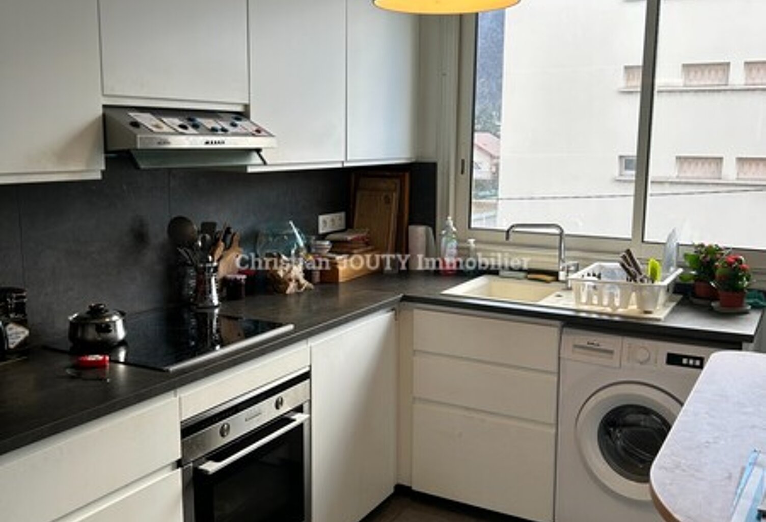F4 — photo 1