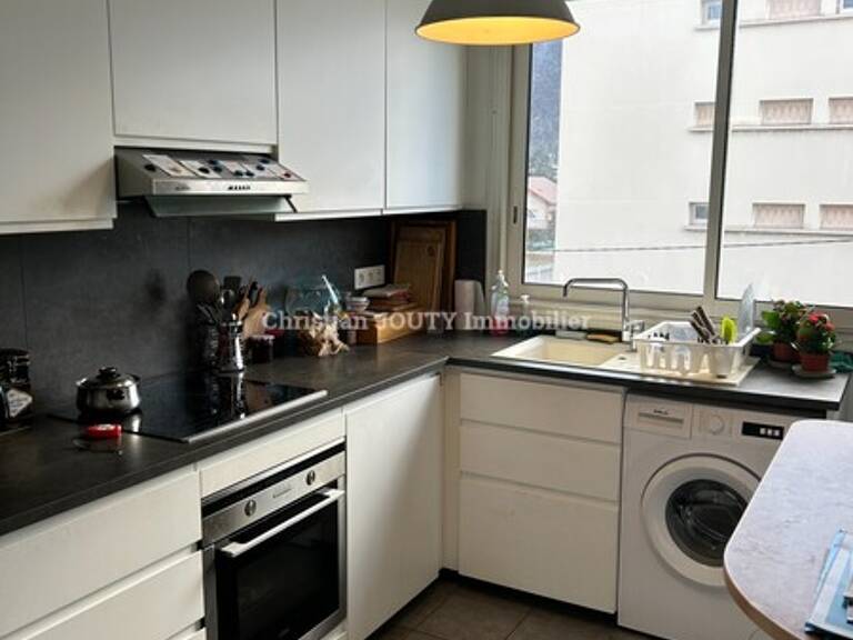 F4 — photo 1