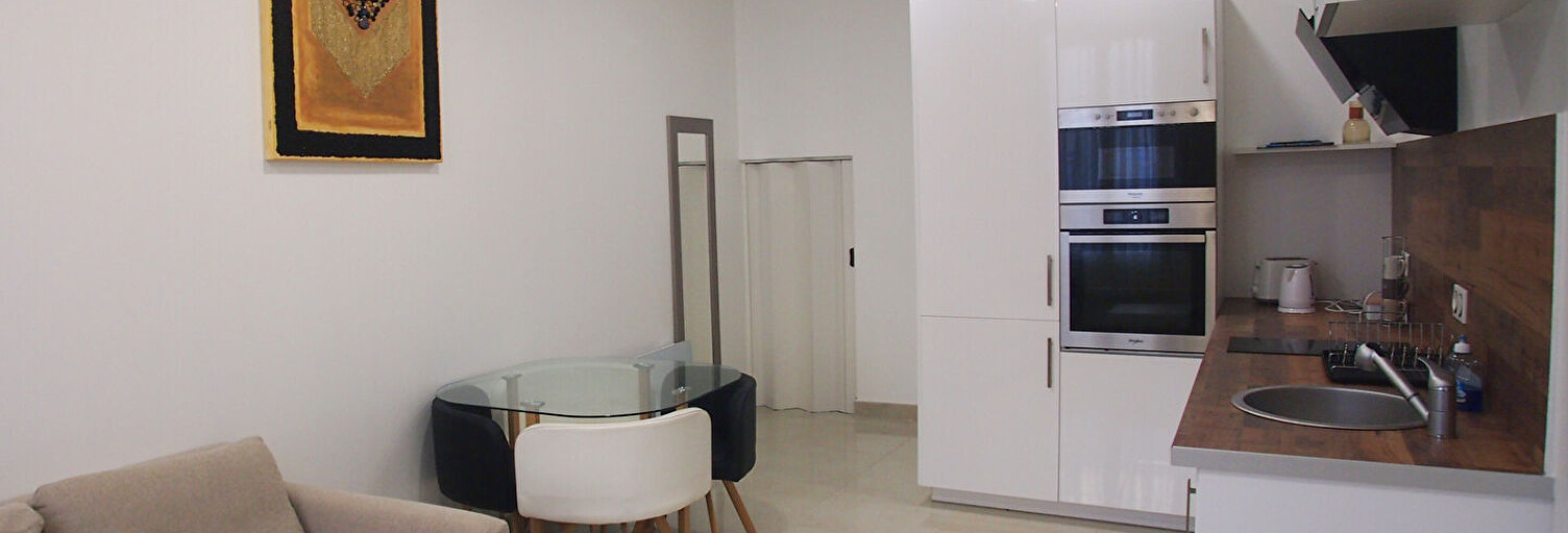 Appartement 1 Pièce 21 m² à louer à Roquebrune-sur-Argens (83520)