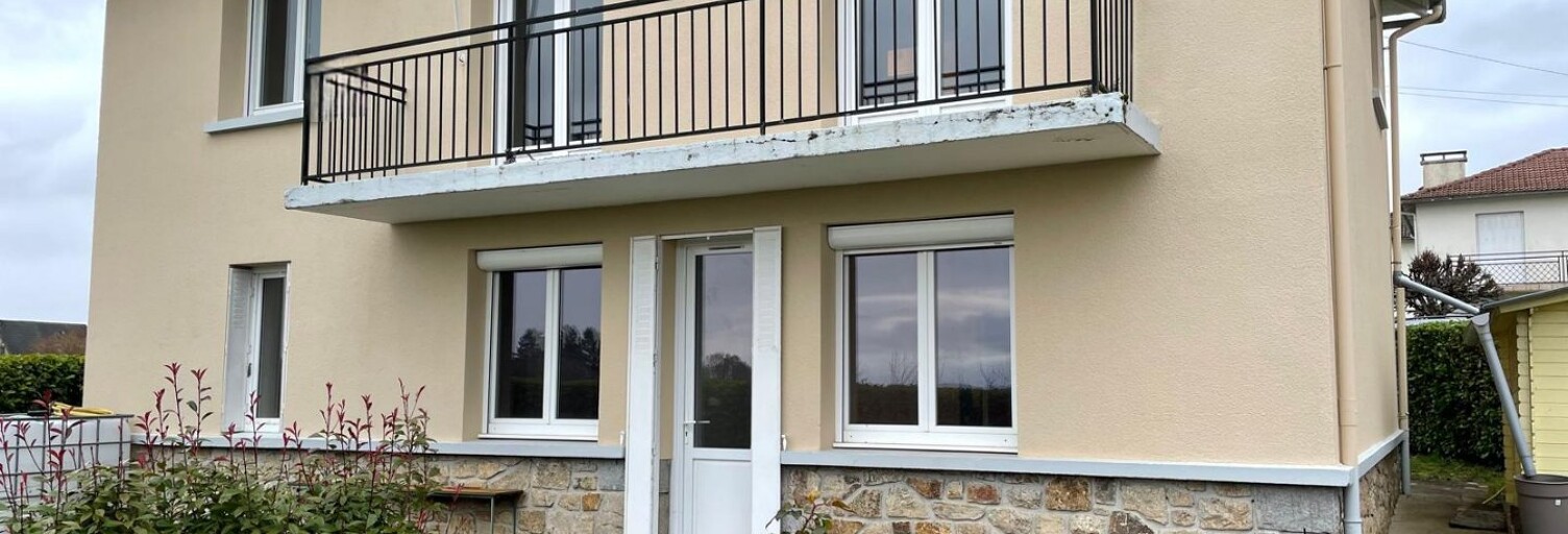 Maison 5 Pièces 108 m² à vendre à Pleaux (15700)