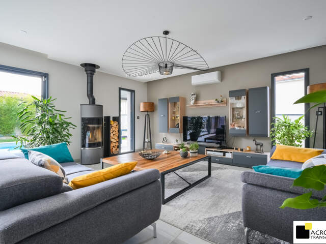 Maison contemporaine récente — photo du bien