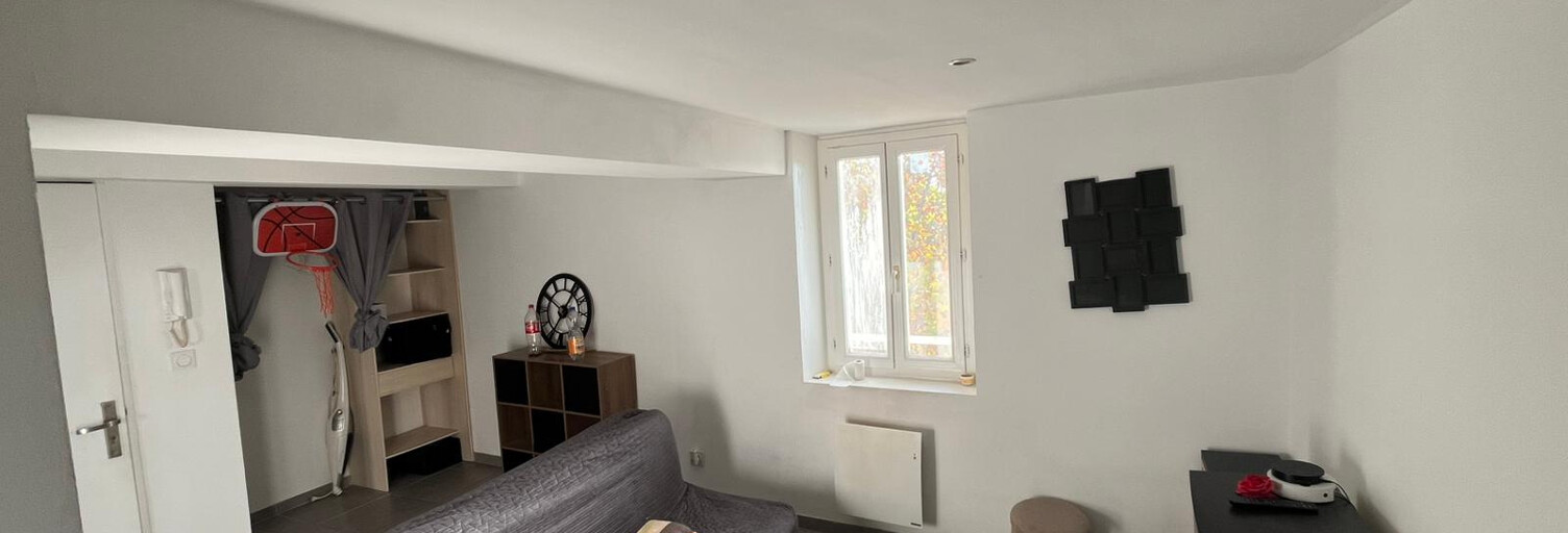 Appartement 1 Pièce 22 m² à louer à Cuers (83390)