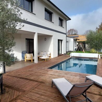 Maison 5 pièces 585000 €