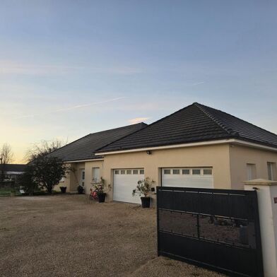 Maison 11 pièces 393000 €