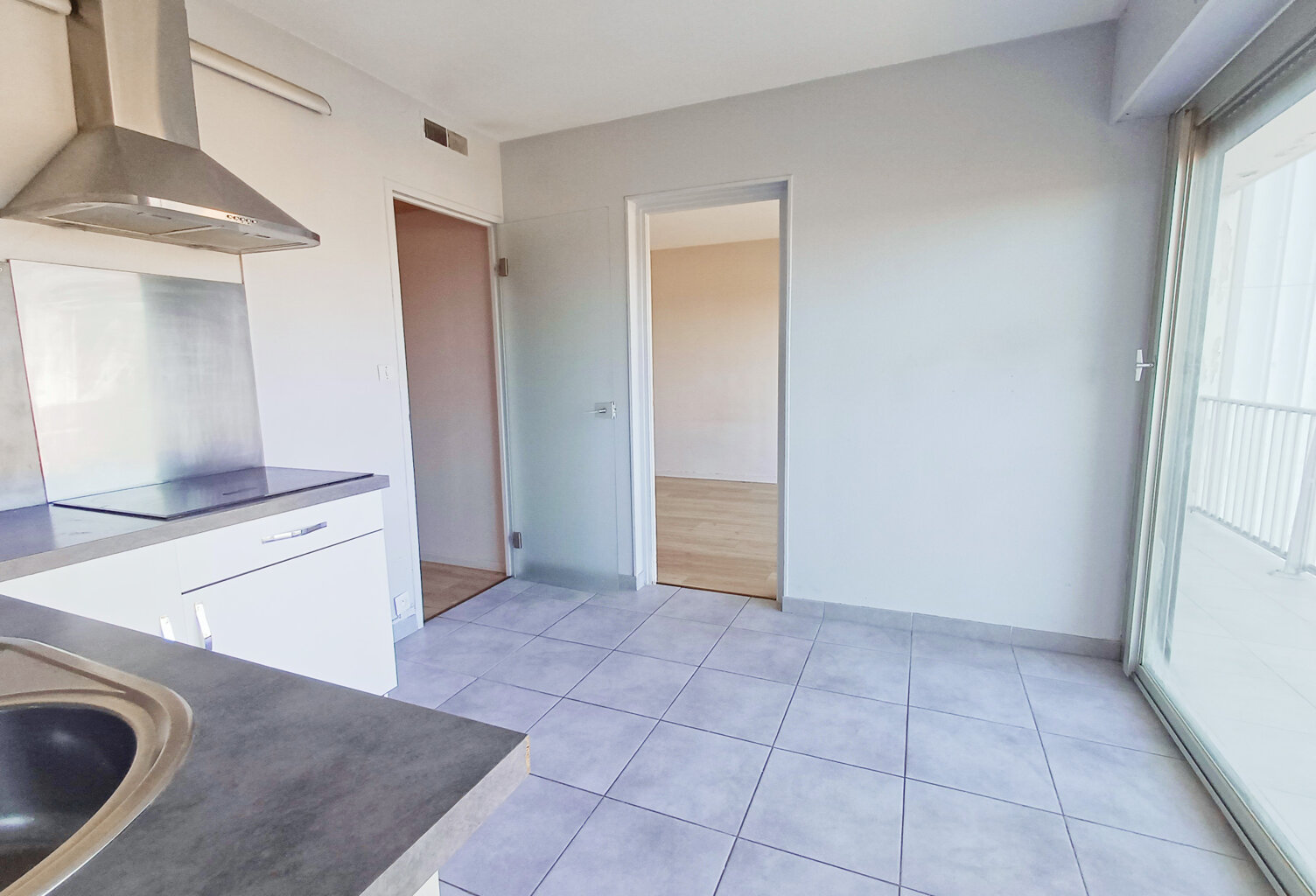 AUBENAS - APPARTEMENT 3 PIECES 64m2 — photo 1