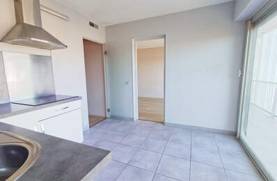 AUBENAS - APPARTEMENT 3 PIECES 64m2 — photo du bien