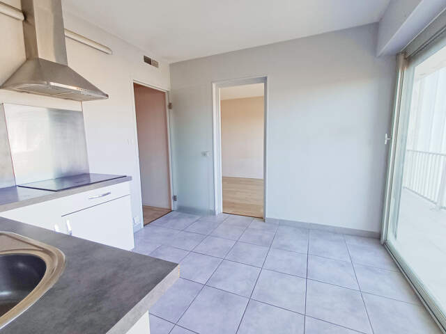 AUBENAS - APPARTEMENT 3 PIECES 64m2 — photo du bien