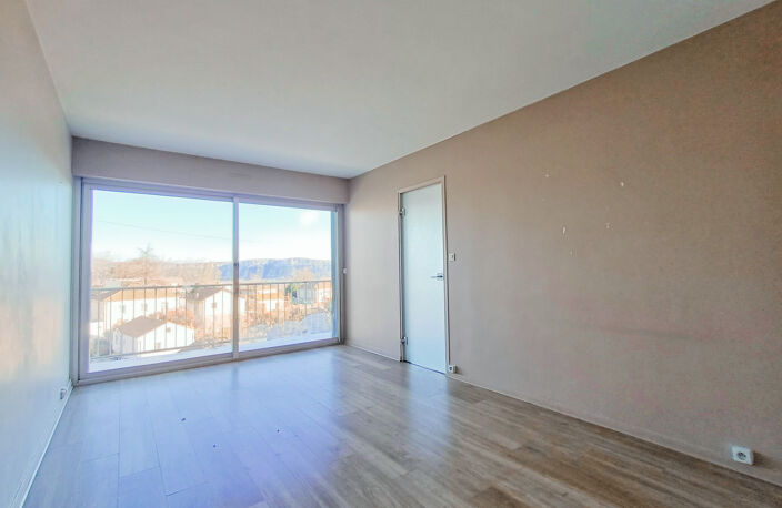 AUBENAS - APPARTEMENT 3 PIECES 64m2 — photo 2