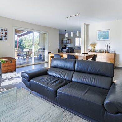 Maison 7 pièces 586244 €