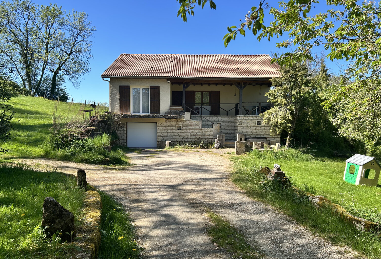 MAISON AU CALME SANS VIS-A-VIS — photo 1