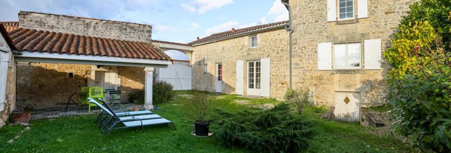 Maison 4 Pièces 85 m² à vendre à Mosnac-Saint-Simeux (16120)
