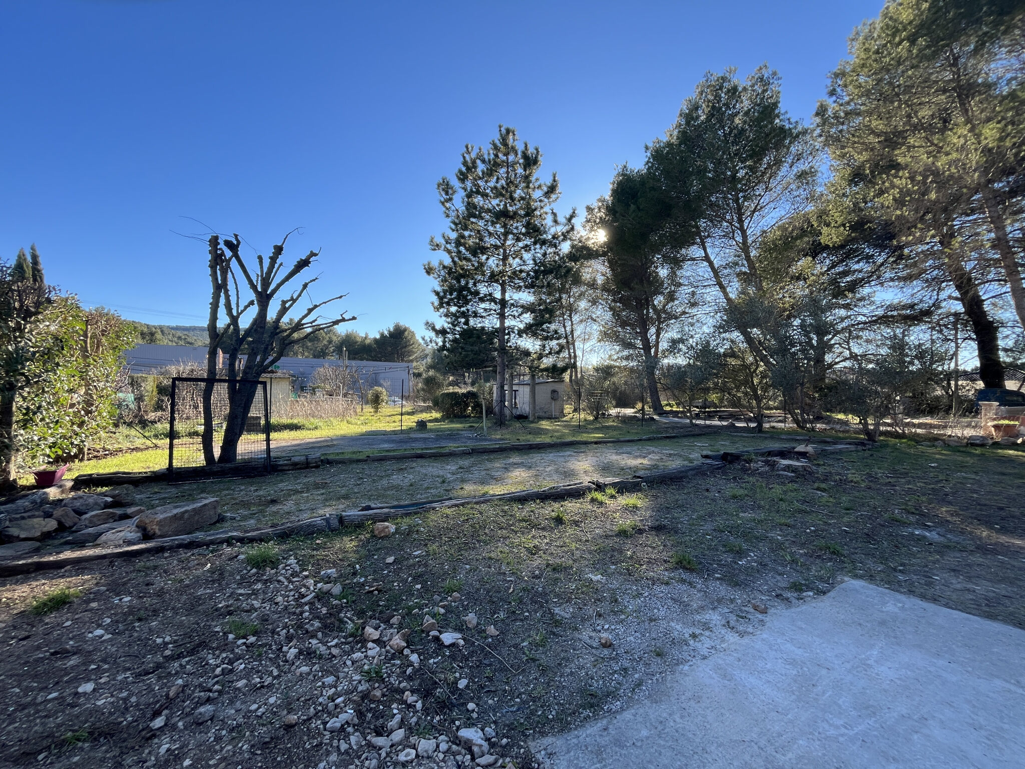 Appartement  T4 à louer Cuges-les-Pins 13780