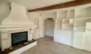 Maison 4 Pièces 85 m² à louer à Ansouis (84240)