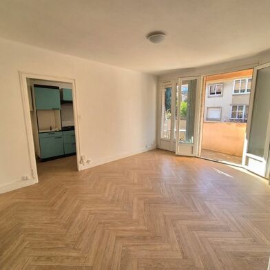 Appartement 2 pièces 213000 €