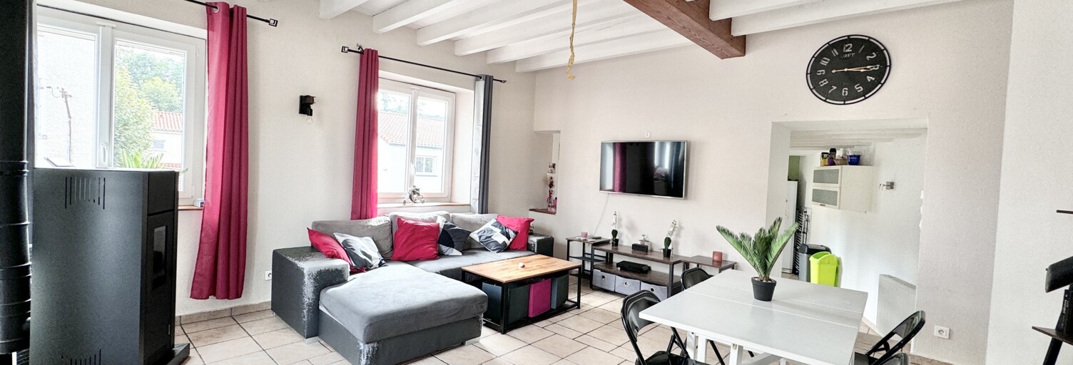 Maison 5 Pièces 128 m² à vendre à Le Chambon-Feugerolles (42500)