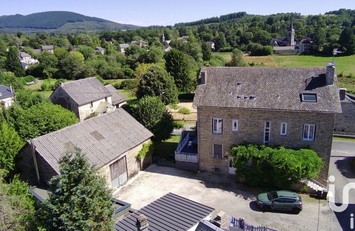 Vente Maison/villa 9 pièces — photo 2