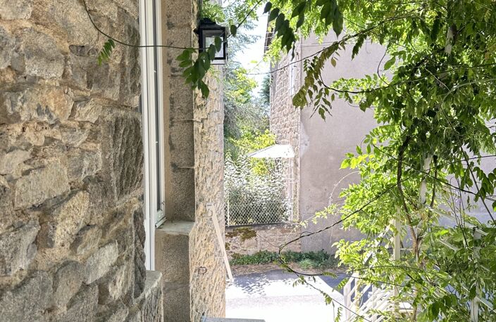 Vente Maison/villa 9 pièces — photo 3