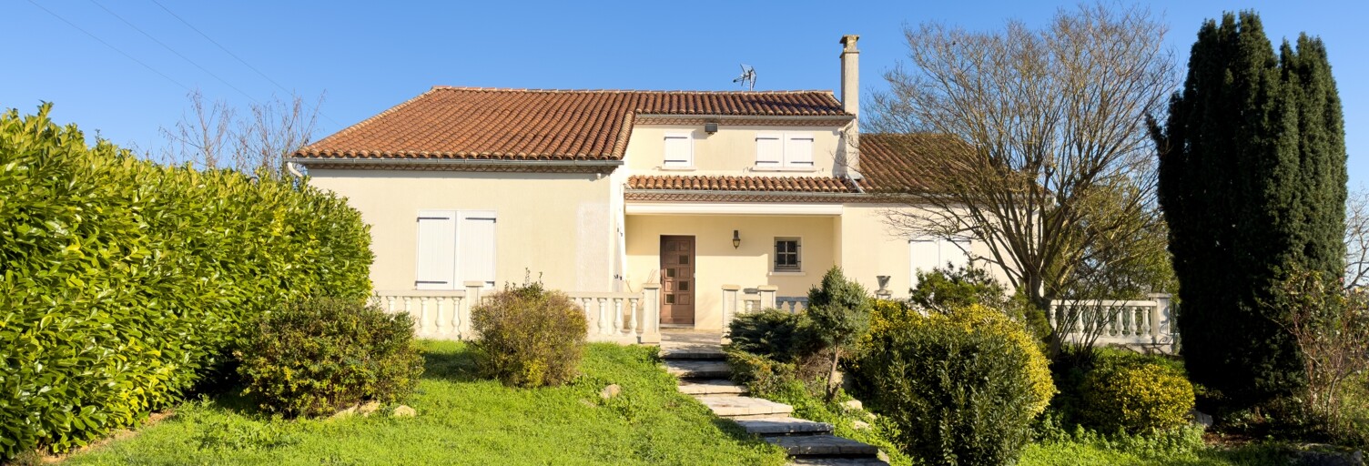 Maison 17 Pièces 257 m² à vendre à Segonzac (16130)