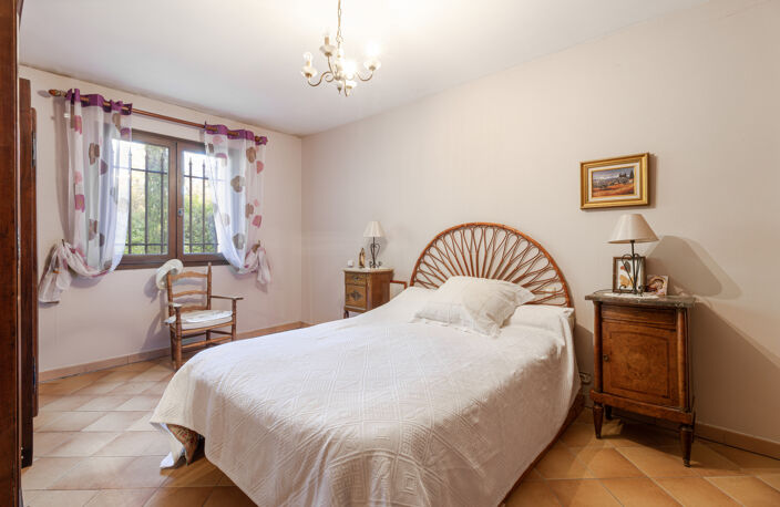 Maison de plain-pied sur 4 000 m2 de terrain au coeur de Sain — photo 4
