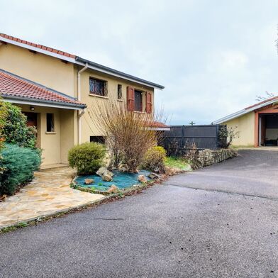 Maison 7 pièces 399000 €