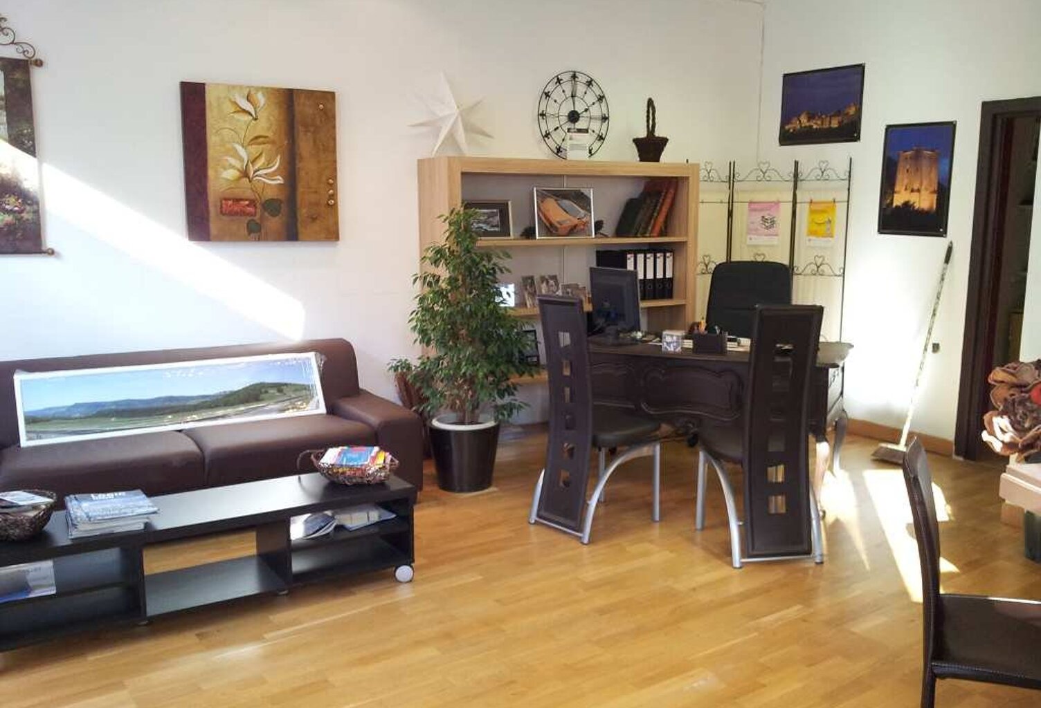 Bureau — photo 1
