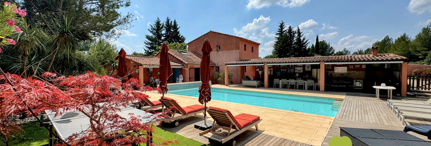 Maison 7 Pièces 195 m² à vendre à Châteauneuf-le-Rouge (13790)