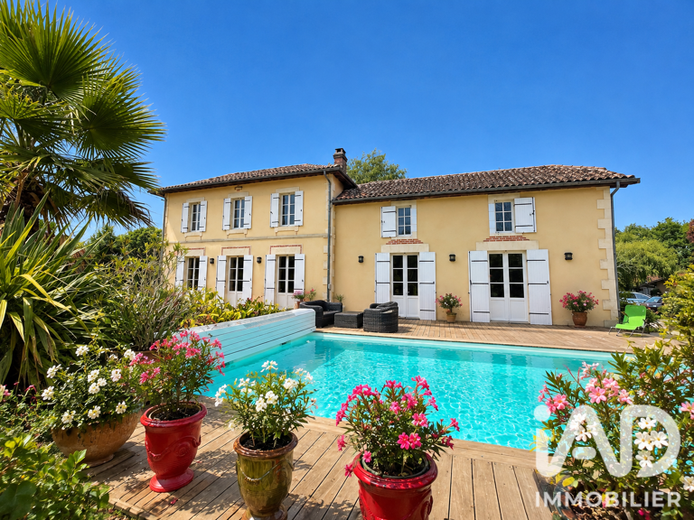 Vente Maison/villa 11 pièces — photo 1